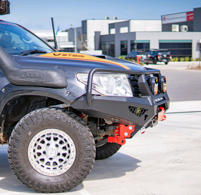 Toro Bull bar, Suitable for Toyota Land Cruiser 200 Series, 2008-2014