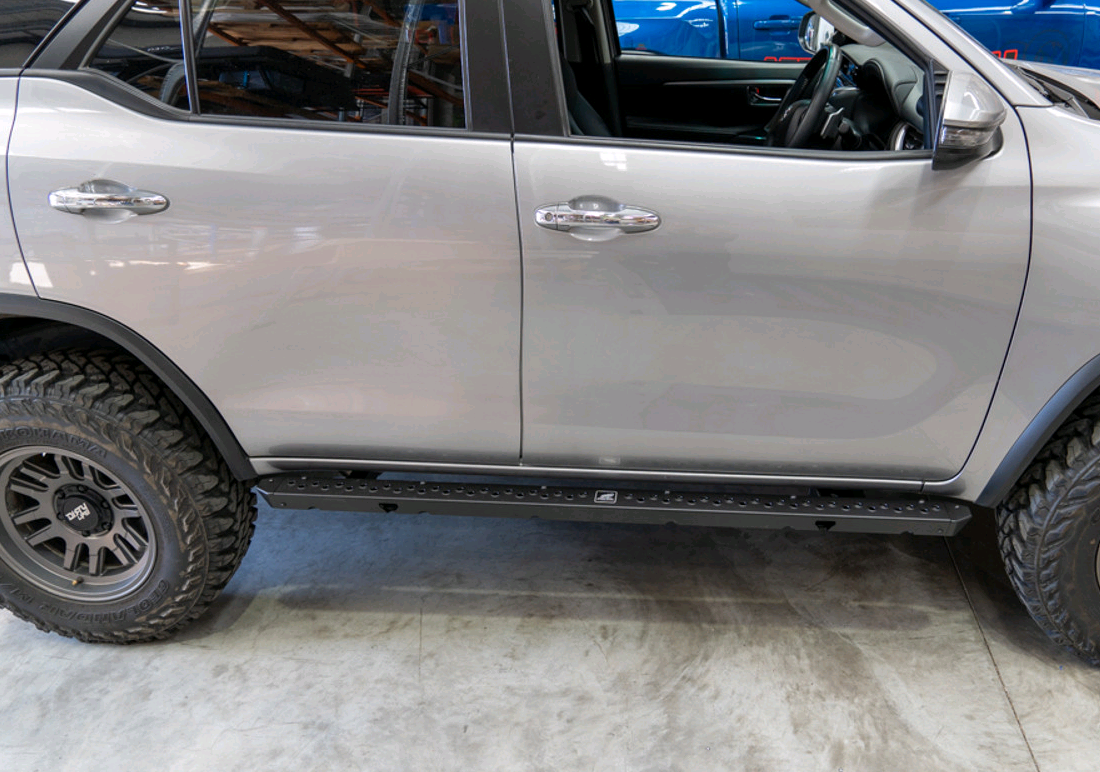 Rock Sliders, Suitable for Toyota Fortuner N160, 2015 on