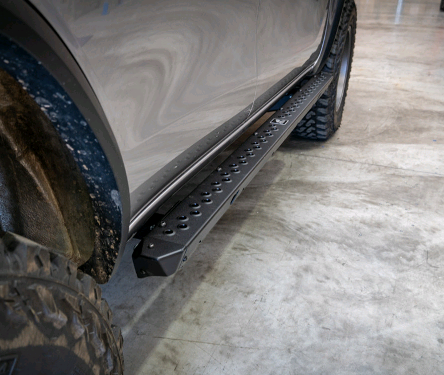 Rock Sliders, Suitable for Toyota Fortuner N160, 2015 on