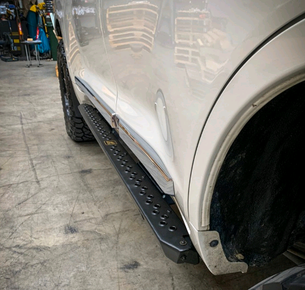 Rock Sliders, Suitable for Toyota Land Cruiser 200 Series, 2007 to 2021