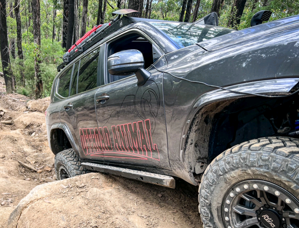 Rock Sliders, Suitable for Toyota Land Cruiser 300 Series, 2022 to Current